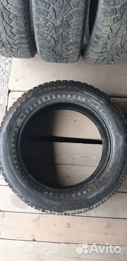 Nokian Tyres  Hakka Truck 844 225/60 R18
