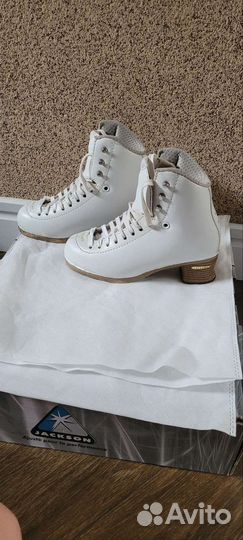 Коньки для фигурного катания профессиональные