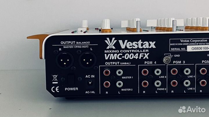 Vestax VMC-004FX микшер (белый)