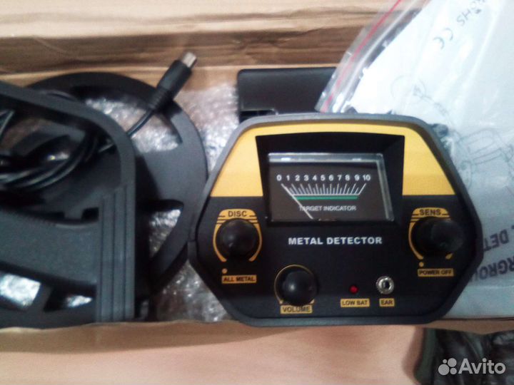 Металлоискатель новый