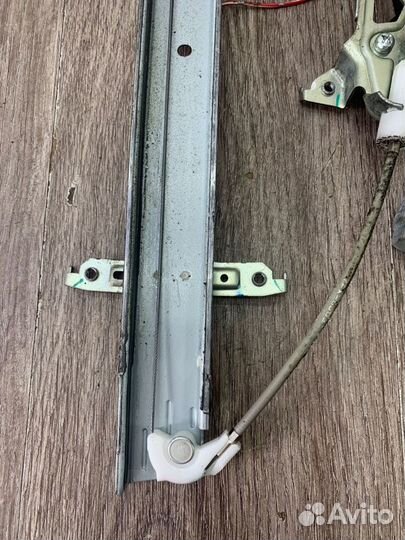 Стеклоподъемник задний левый Honda Jazz хетчбэк
