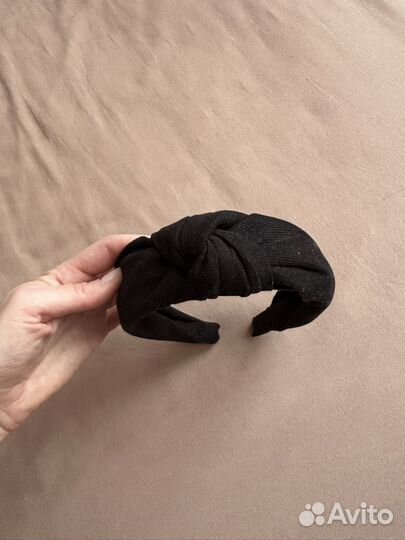 Ободок для волос черный