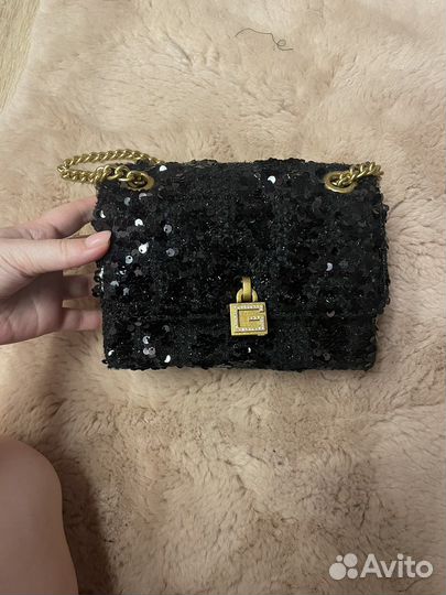 Сумка женская guess на цепочке