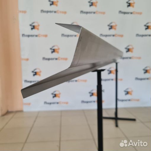 Ремонтный порог левый Toyota Nadia кузовной