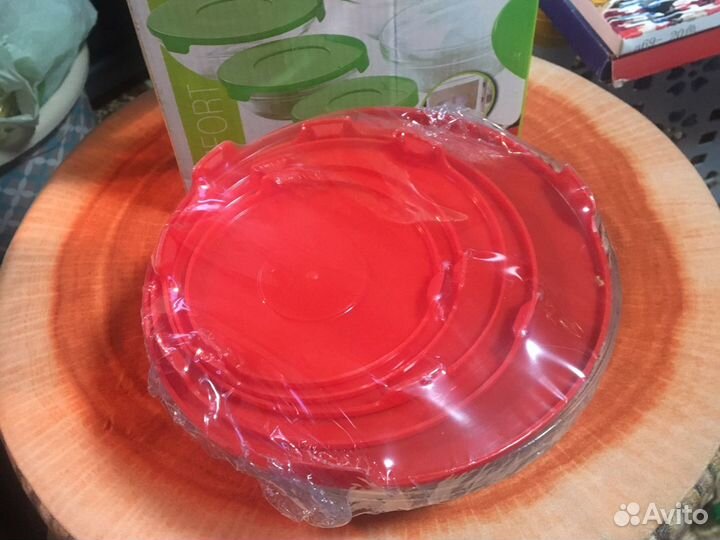 Салатники с крышкой