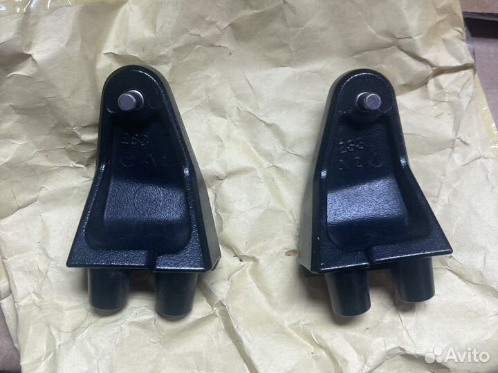 Крепление приборной панели Yamaha V-MAX 1700