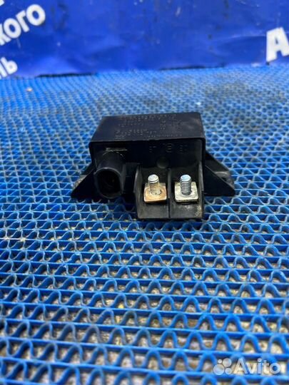 Реле Mercedes-Benz W211 седан 2006