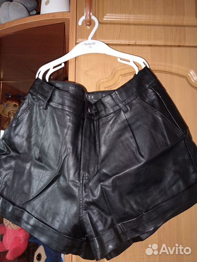 Шорты женские