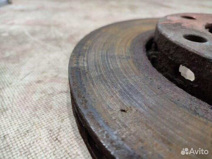 Диск тормозной передний Audi A4 B6 ALT 2003