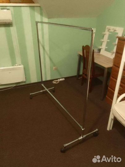 Вешалка для одежды напольная