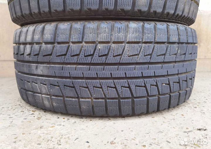 Bridgestone Blizzak Revo2 235/50 R18 98V