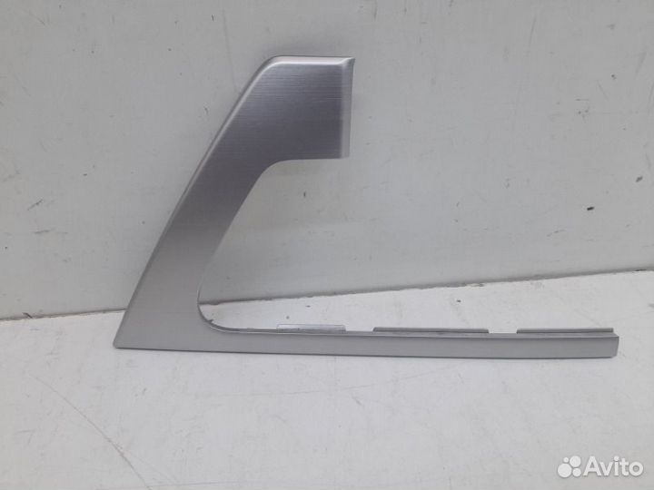 Накладка ручки внутренней задняя левая Toyota Land