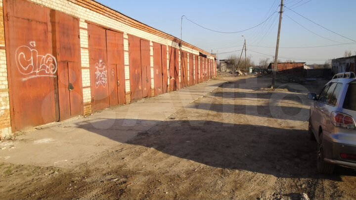 Гараж, > 30 м²