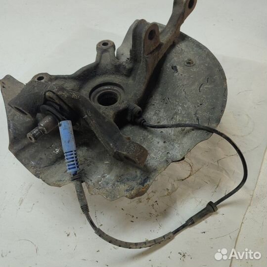 Кулак поворотный передний левый Bmw X5 3 2005