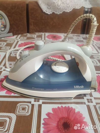 Утюг Vitek