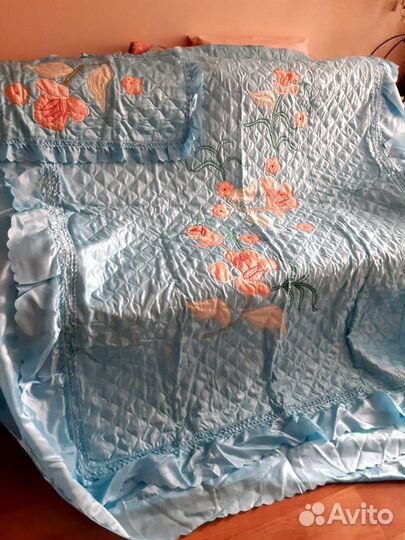 Покрывало на 2-спальн.кровать и тюль