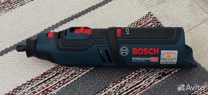 Гравер аккумуляторный Bosch GRO 12V-35