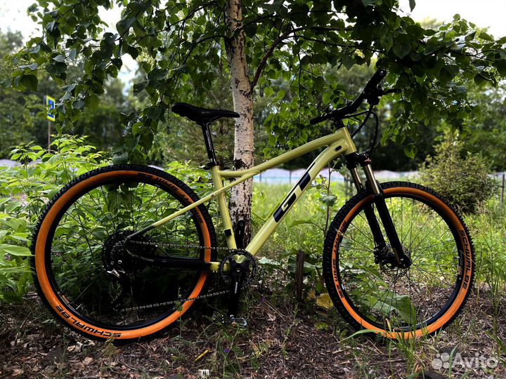 Велосипед горный 27.5 GT Avalanche Elite SLX