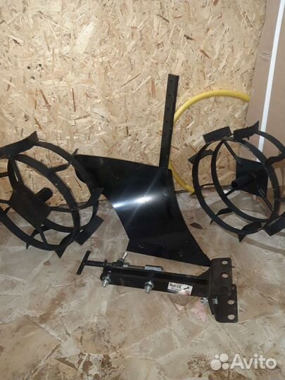 Плуг для мотоблока