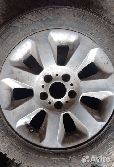 255/55/16 Комплект ориг колес на BMW, зима шипов