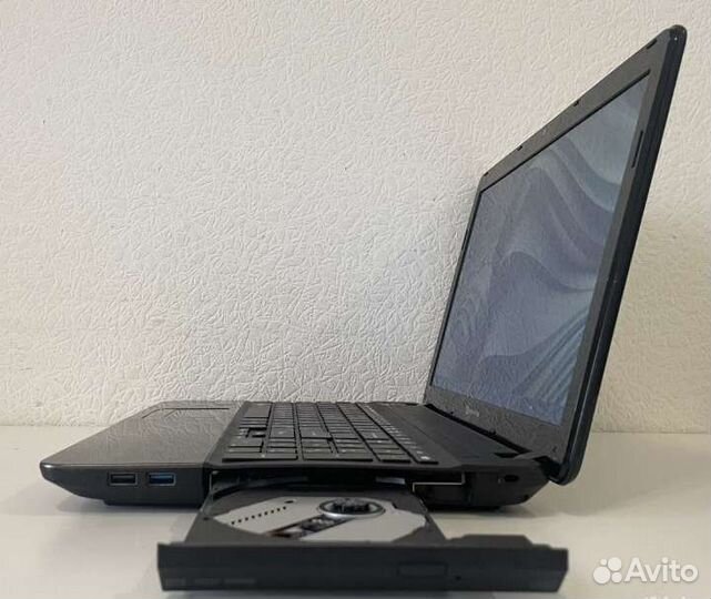 Packard Bell easynote