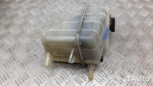 Бачок расширительный toyota avensis T27 (95X06NP01