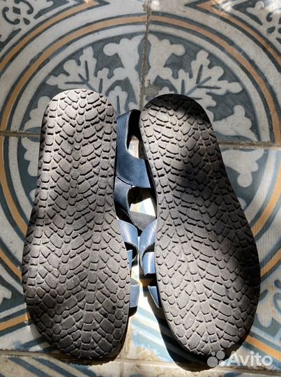 Сандали кожаные