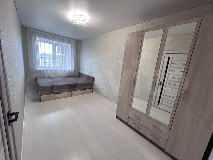 3-к. квартира, 70 м², 1/3 эт.