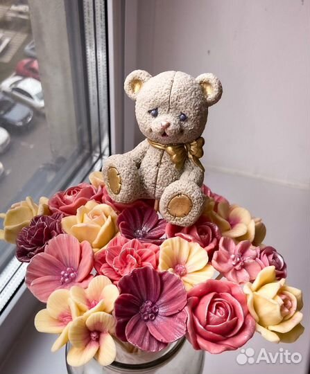 Букет шоколадный с мишкой маме девушке