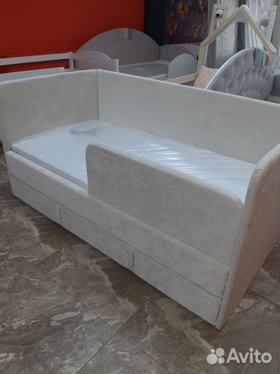 Детская софа (новая)