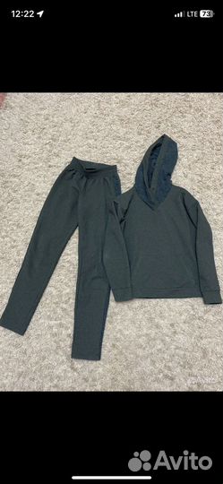 Костюмы женские спортивные