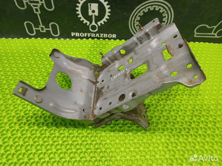 Площадка аккумулятора Chevrolet Lacetti 2008