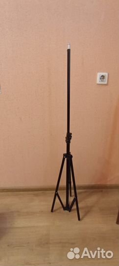 Штатив для фотоаппарата