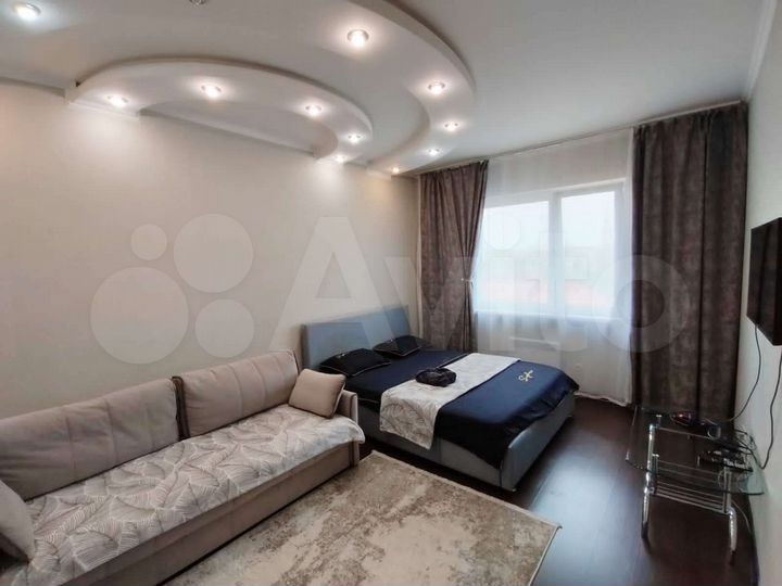 1-к. квартира, 40 м², 7/17 эт.