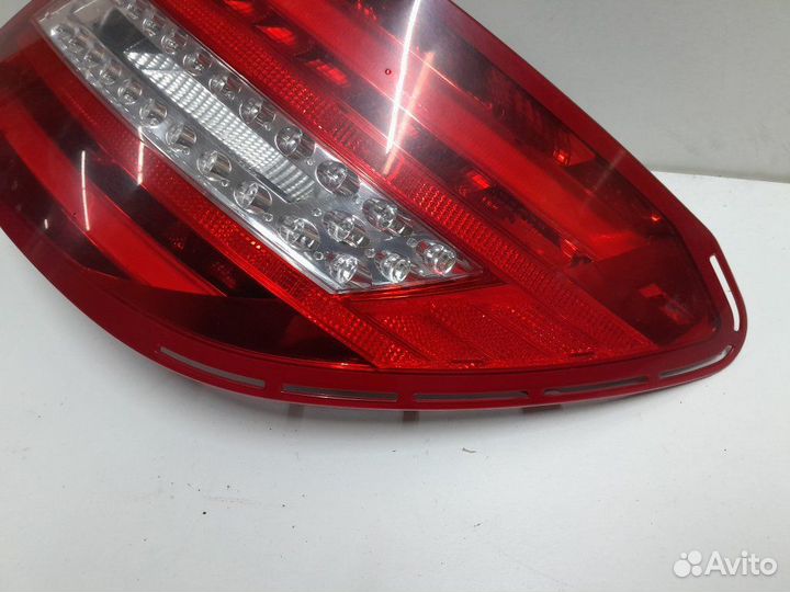 Задний фонарь задний правый Mercedes C Класс