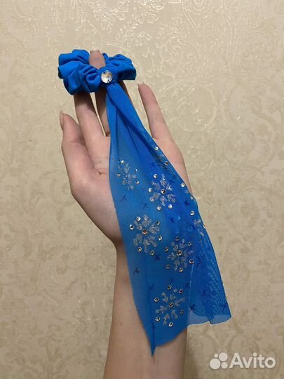 Платье для выступлений по фигурному катанию