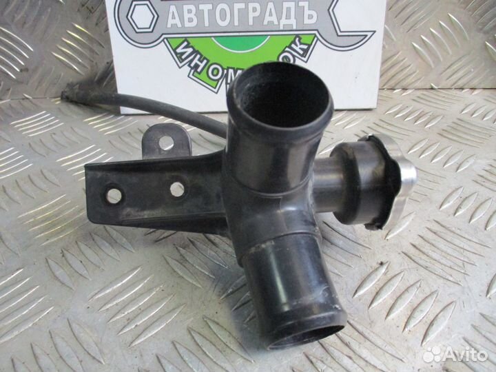 Горловина радиатора Киа Рио 3