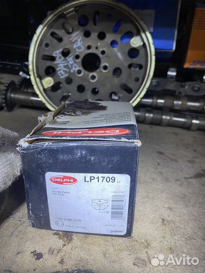 Передние колодки Volkswagen polo седан 9A4, 9A2