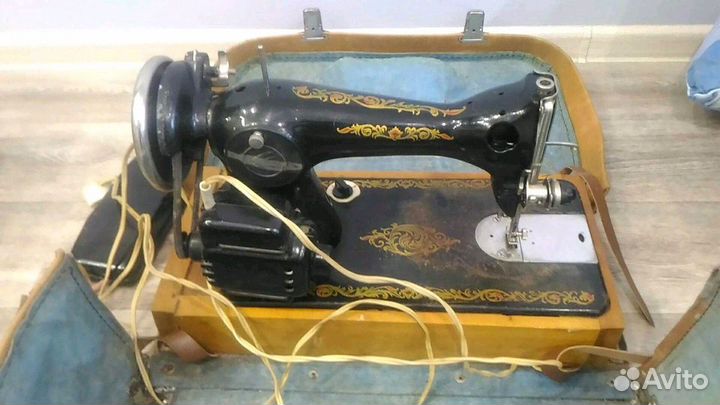 Подольск 2М швейная машина