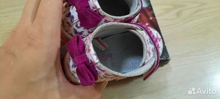 Ботинки на девочку