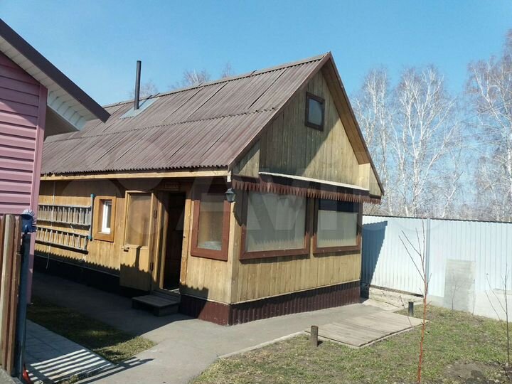 Дом 240 м² на участке 6,5 сот.