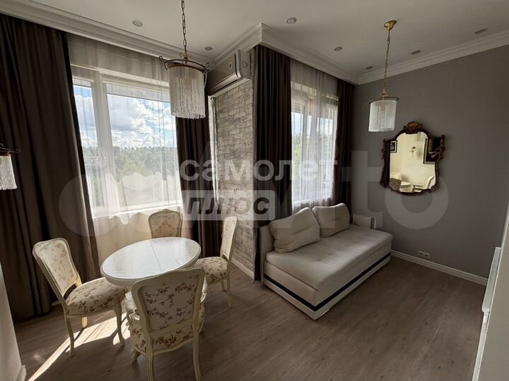 4-к. квартира, 101 м², 5/6 эт.