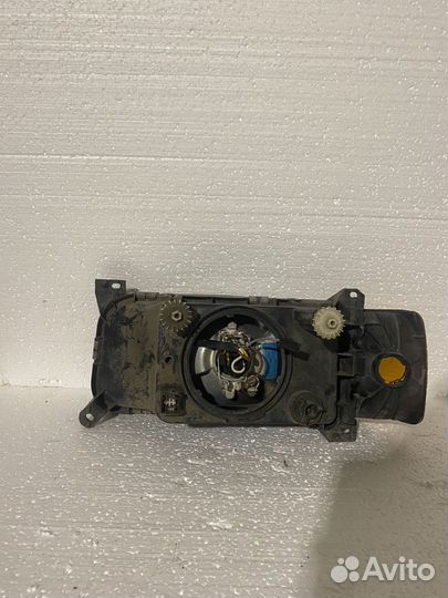 Передняя фара правая Vw Passat B3