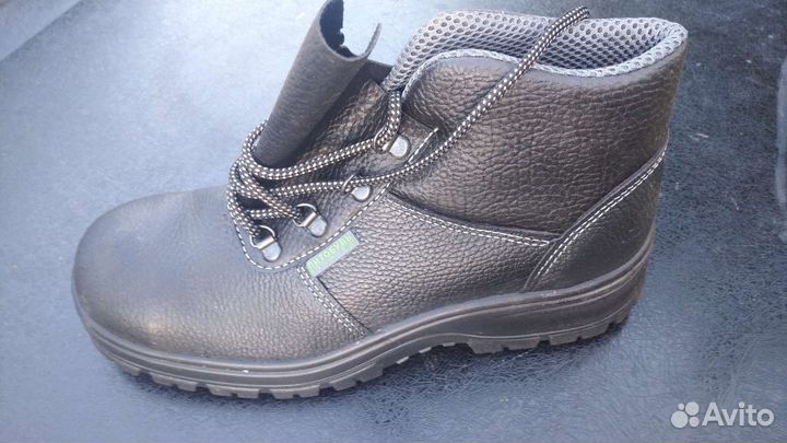 Летние рабочие ботинки