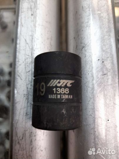 Головка для тормозных систем 