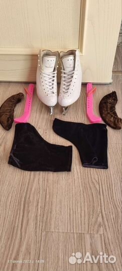 Фигурные коньки risport