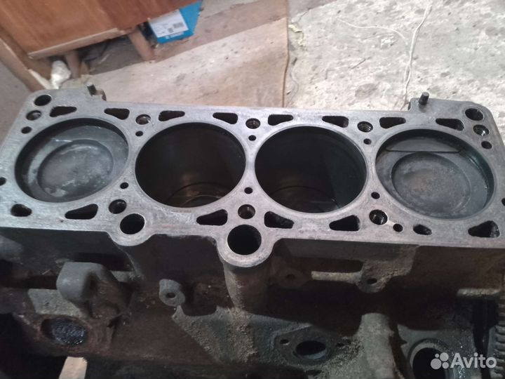 Блок, двигатель, двс. Ауди 80,100. Пассат, Гольф