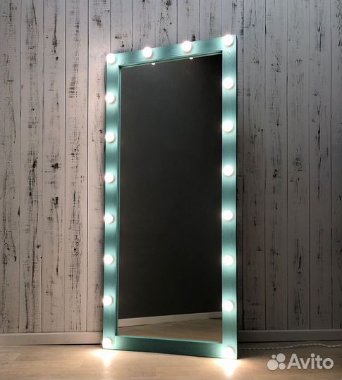 Зеркало с подсветкой