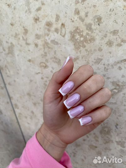 Маникюр и педикюр