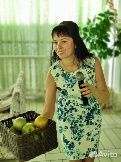 Ведущая на юбилей, свадьбу, корпоратив